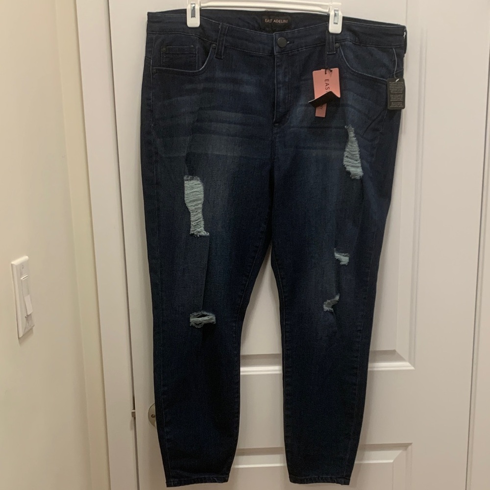 NWT Distressed Dark Blue plus size Skinny Jeans